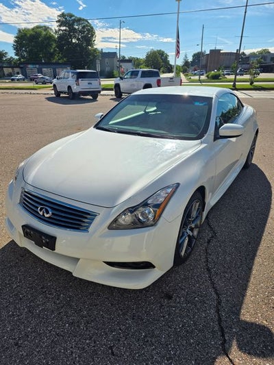 2015 INFINITI Q60 IPL Base
