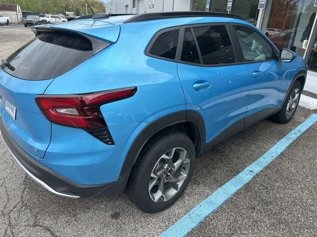 2025 Chevrolet Trax FWD LT
